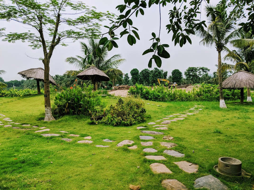 Dừng chân trên cung đường quanh biệt thự đảo Ecopark Grand