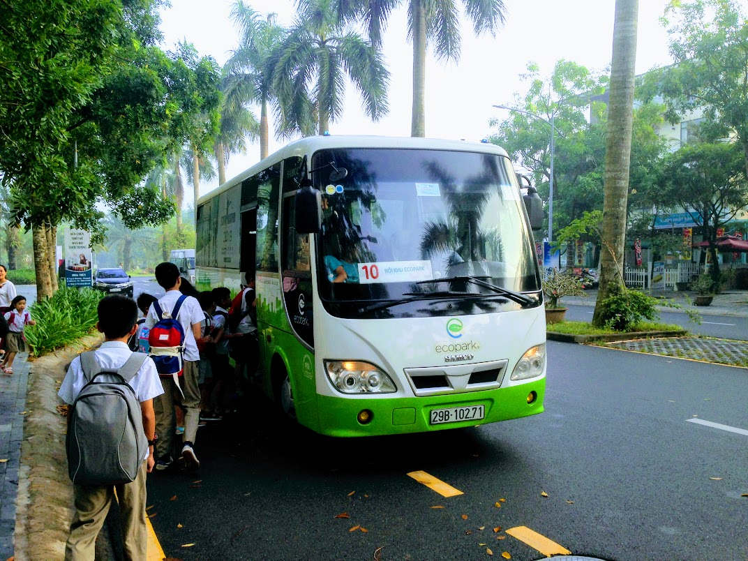 Xe bus nội khu số 10 Ecopark