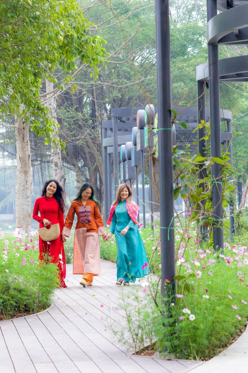 Cung đường đi bộ Ecopark