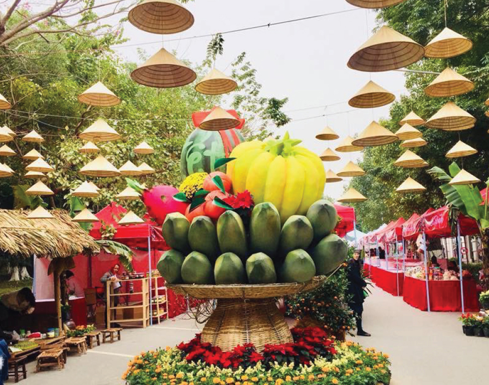 trai-nghiem-phong-vi-tet-xua-tai-cho-tet-huong-sac-ba-mien-photruc-ecopark.jpg tet-xua-pho-truc-ecopark