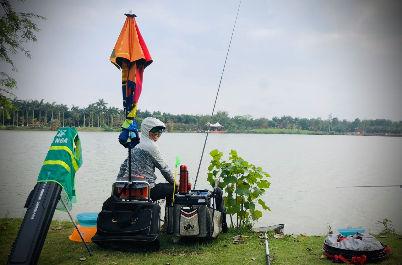 Câu cá ở Ecopark